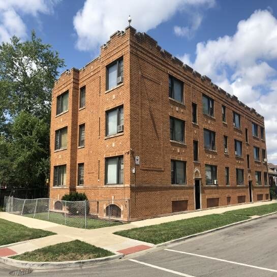 71467152 S Clairmont Ave, Chicago, IL 60636