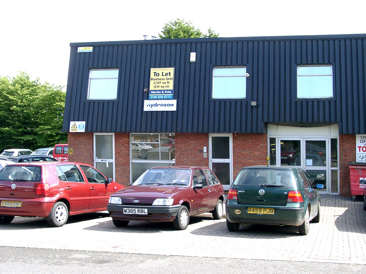 Horseshoe Rd, Pangbourne, Reading, BKS RG8 7JW