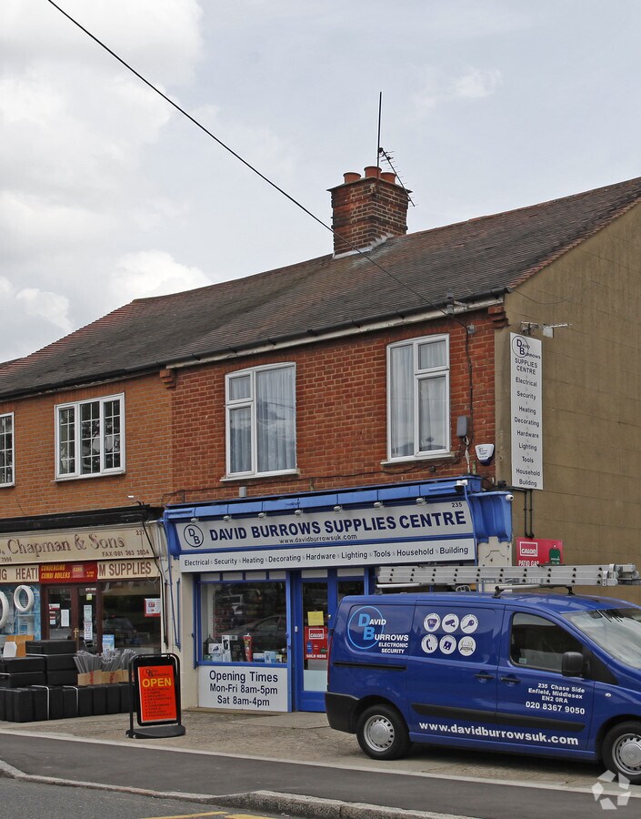 235 Chase Side, Enfield, MDS EN2 0RA