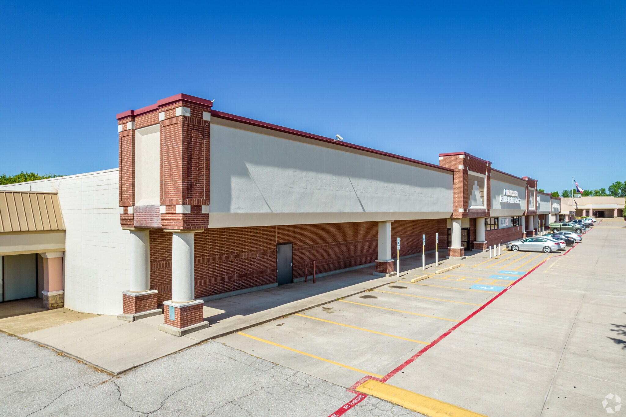 101-121 N Greenville Ave, Allen, TX for lease Primary Photo- Image 1 of 6