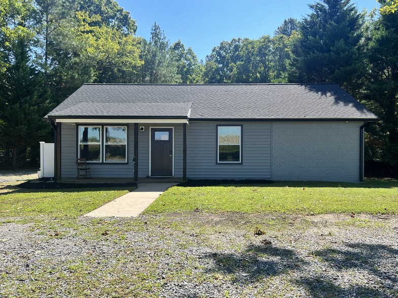 5338 Ladysmith Rd, Ruther Glen, VA for sale - Building Photo - Image 1 of 1