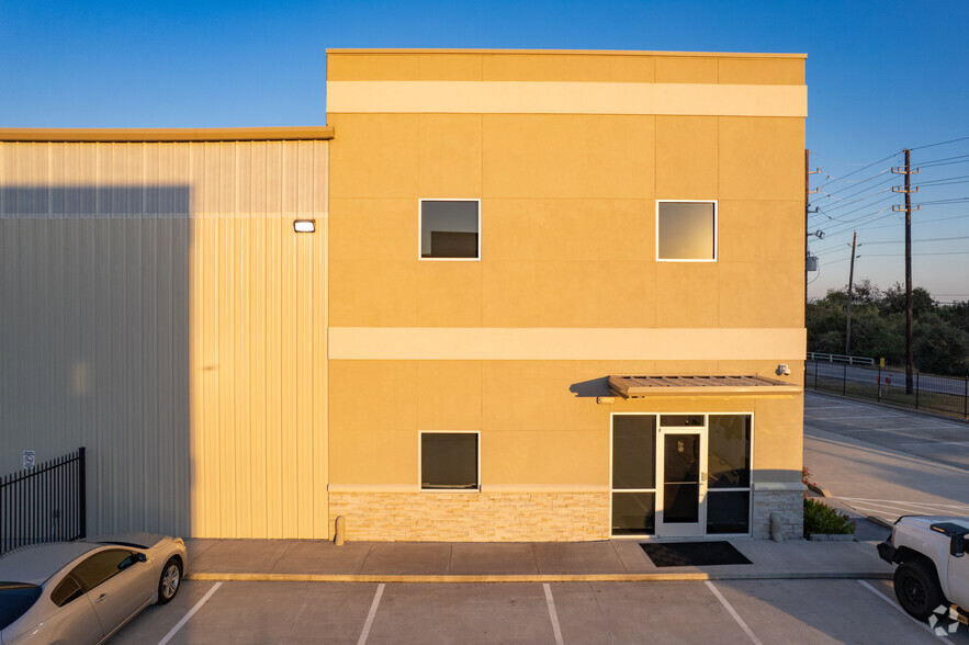 7918 Breen Rd, Houston, TX for lease - Building Photo - Image 3 of 5