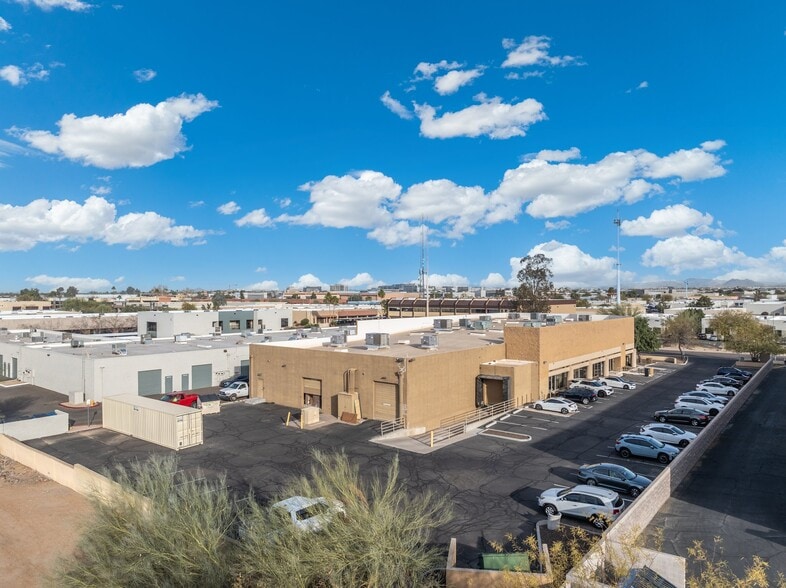 7755 E Gray Rd, Scottsdale, AZ for lease - Building Photo - Image 3 of 8