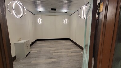 329 Pine St, Williamsport, PA for lease Interior Photo- Image 2 of 5