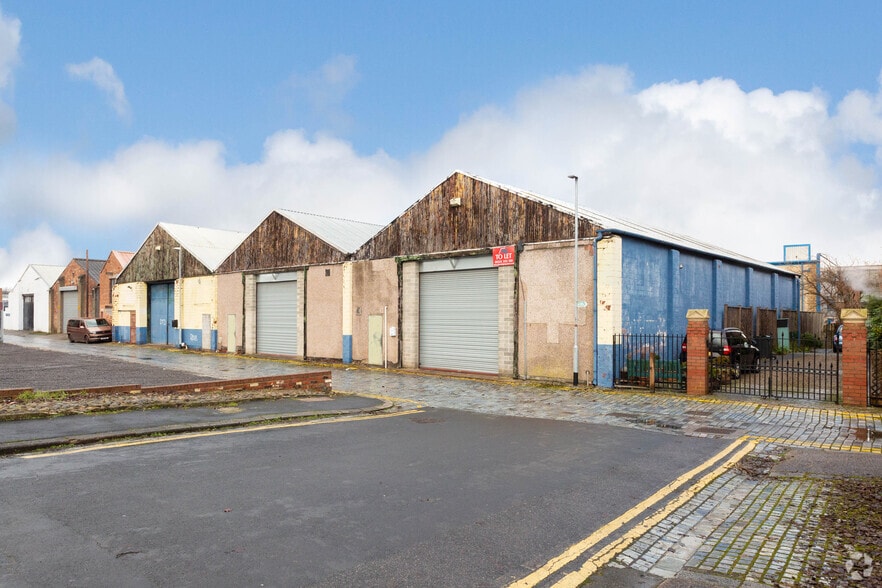 Weir St, Darlington for lease - Building Photo - Image 1 of 3