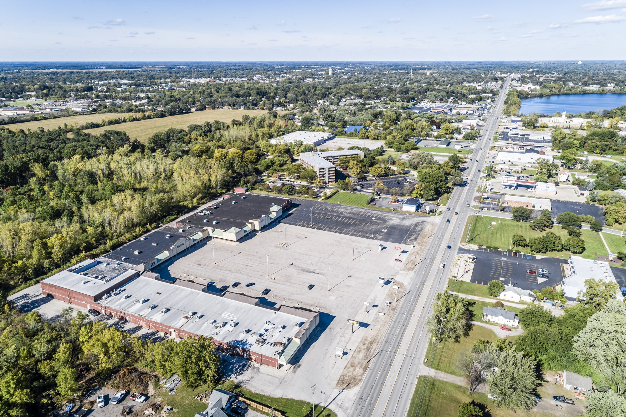 15215-15261 S Dixie Hwy, Monroe, MI for sale Building Photo- Image 1 of 1