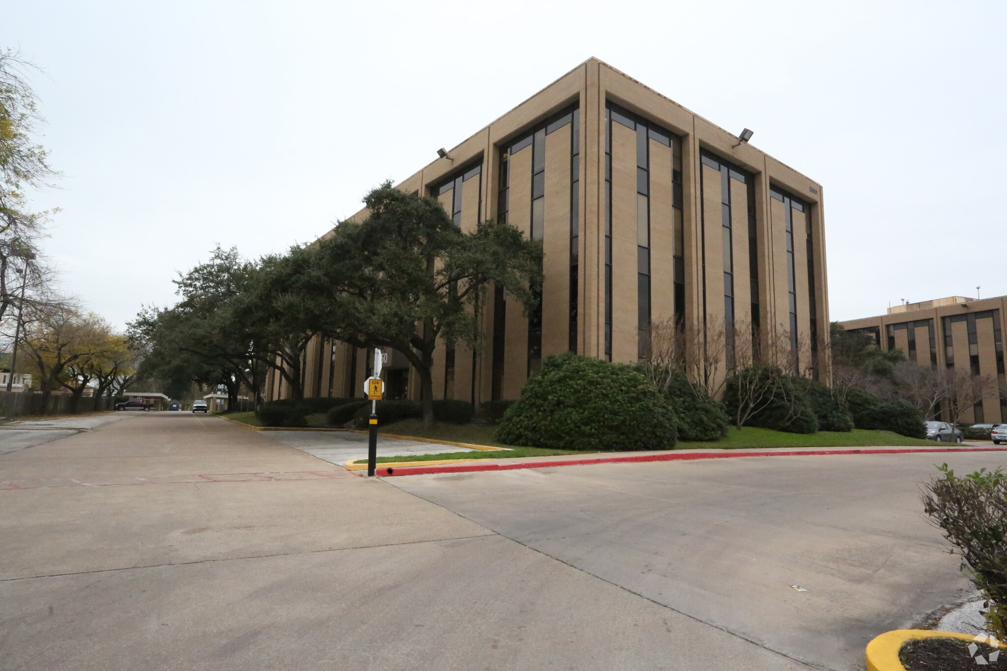 2640 Fountain View Dr, Houston, TX for sale Primary Photo- Image 1 of 9