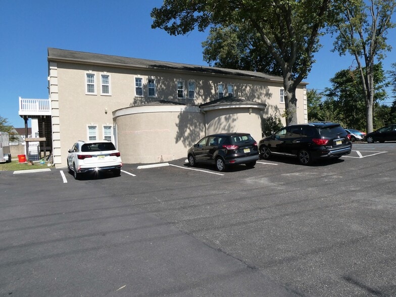 335 Evesham Ave, Lawnside, NJ for lease - Building Photo - Image 2 of 13