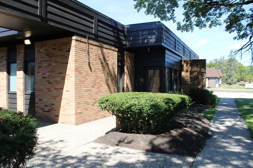5550 W Central Ave, Toledo, OH for lease - Building Photo - Image 3 of 10