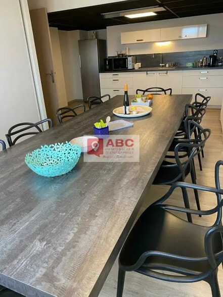 Office in Perpignan for sale - Interior Photo - Image 2 of 7