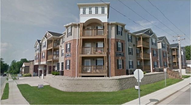 950 4th St, Charleston, IL for sale Building Photo- Image 1 of 1