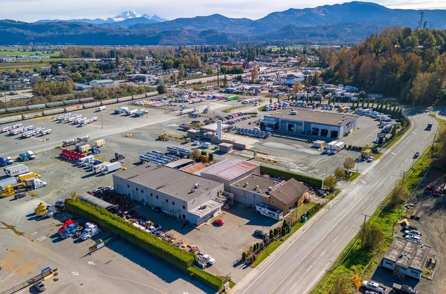 330 Riverside Rd, Abbotsford, BC for sale - Building Photo - Image 3 of 8