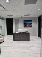 18167 US Highway 19 N, Clearwater, FL for lease Interior Photo- Image 1 of 12