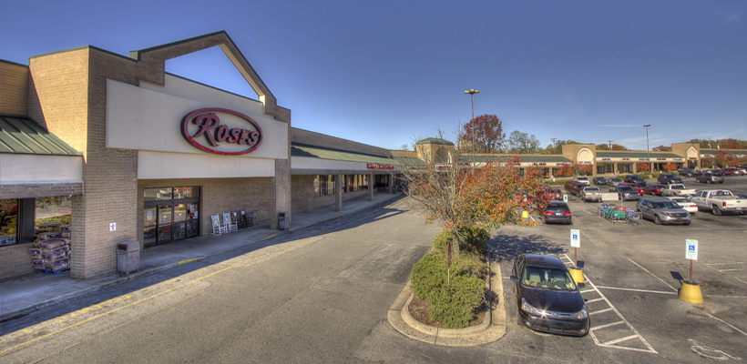 3703-3737 Farmington Dr, Greensboro, NC for lease - Primary Photo - Image 1 of 13