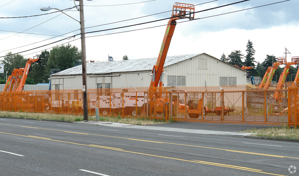 4000 NE Columbia Blvd, Portland, OR for sale - Primary Photo - Image 1 of 1