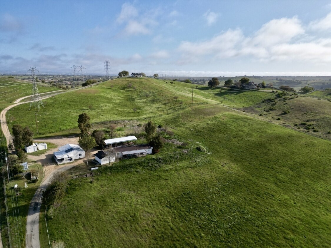 3980 Linne Rd, Paso Robles, CA for sale Primary Photo- Image 1 of 4