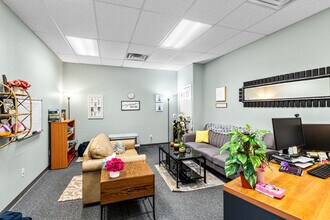 4 Avis Ave, Pueblo, CO for lease Interior Photo- Image 2 of 9