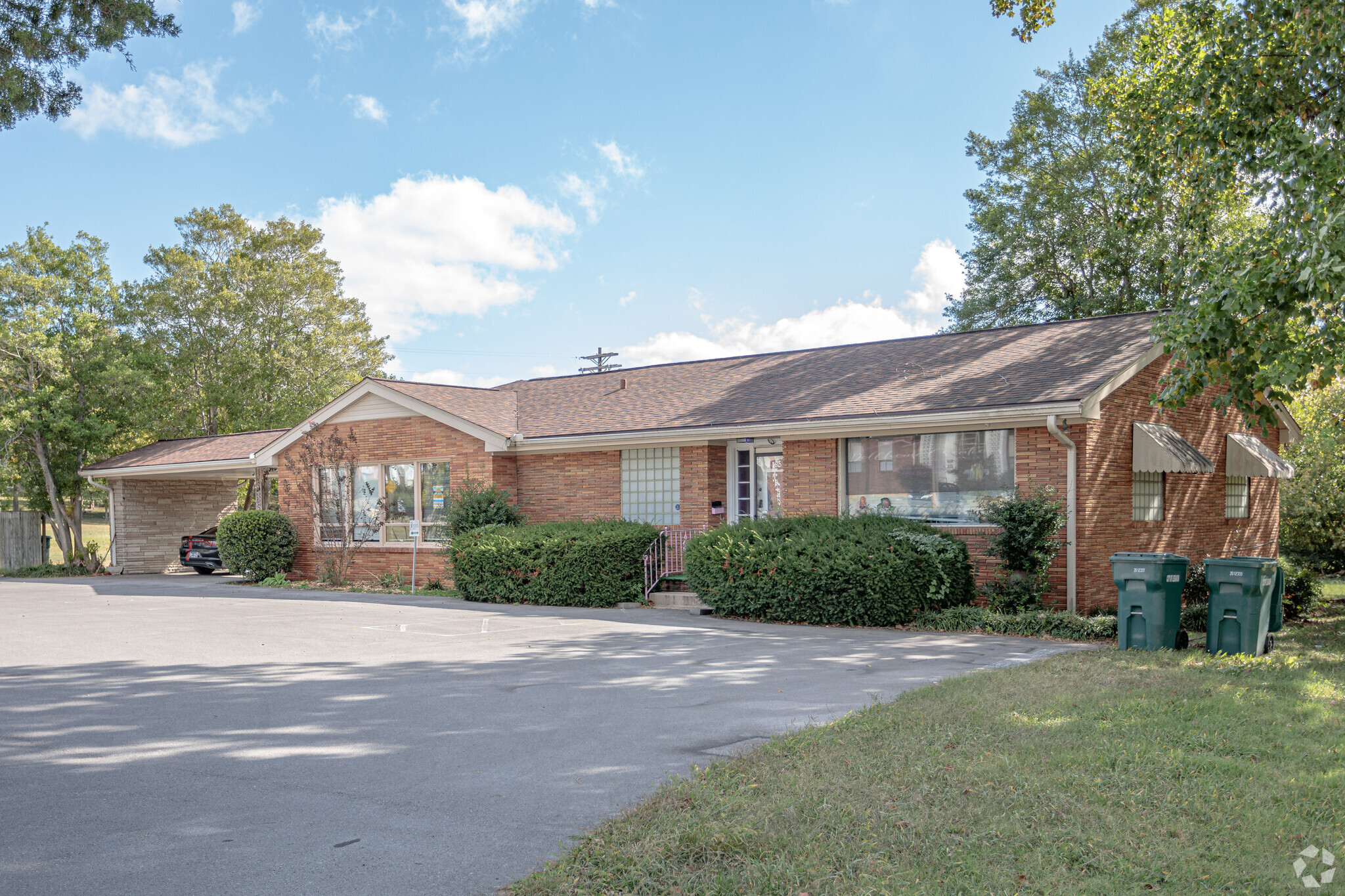 105 West End Hts, Lebanon, TN for sale Primary Photo- Image 1 of 1