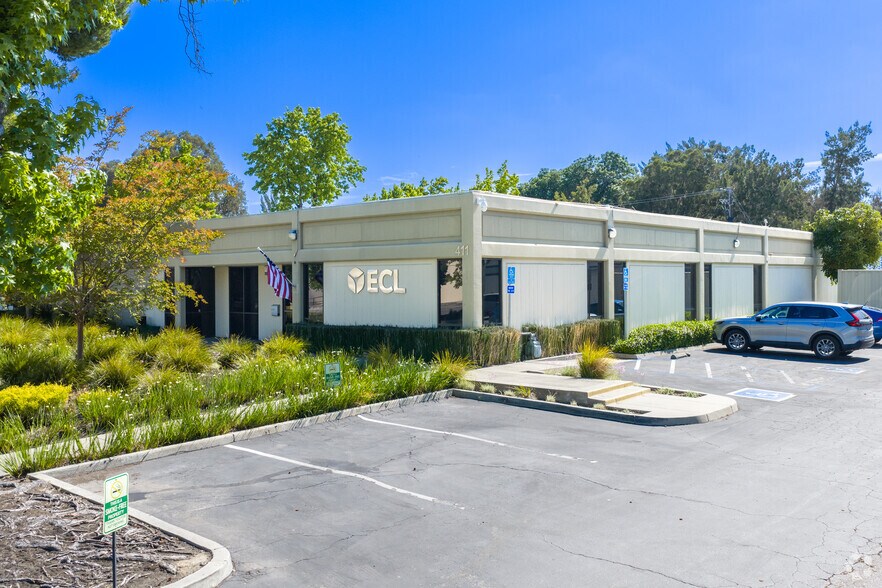 411 Clyde Ave, Mountain View, CA for sale - Primary Photo - Image 1 of 1