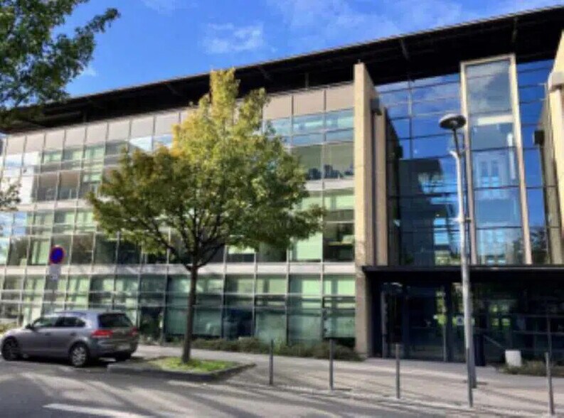 12 Rue Jonas Salk, Lyon for lease - Building Photo - Image 1 of 6