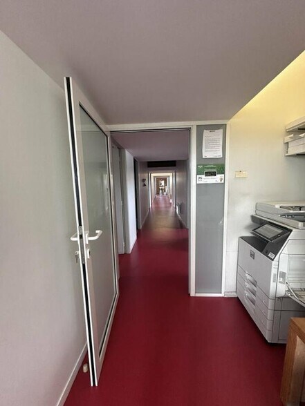 Flex in Floirac for sale - Interior Photo - Image 2 of 6