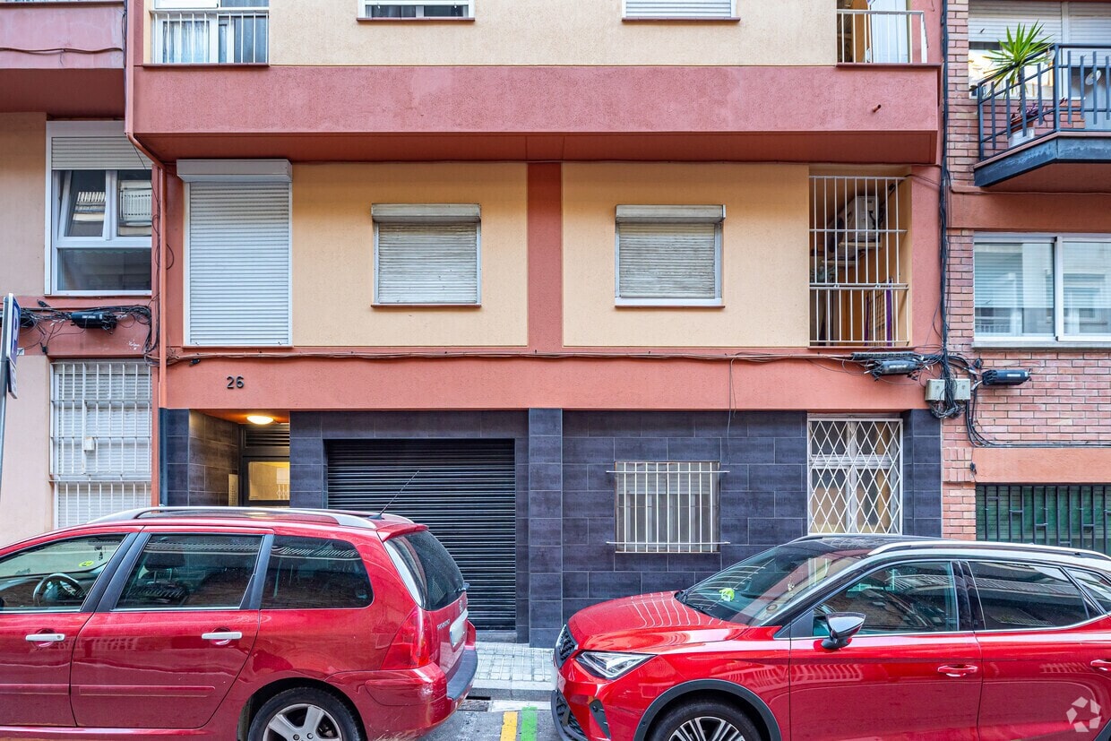 Retail in Barcelona, Barcelona for lease Interior Photo- Image 1 of 7