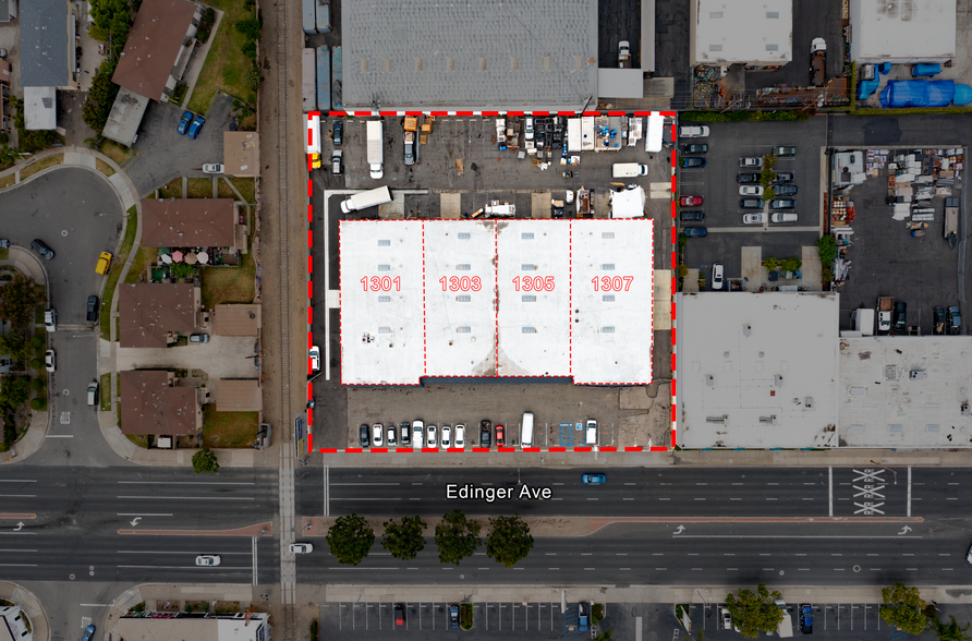 1301-1307 E Edinger Ave, Santa Ana, CA for sale - Building Photo - Image 2 of 8