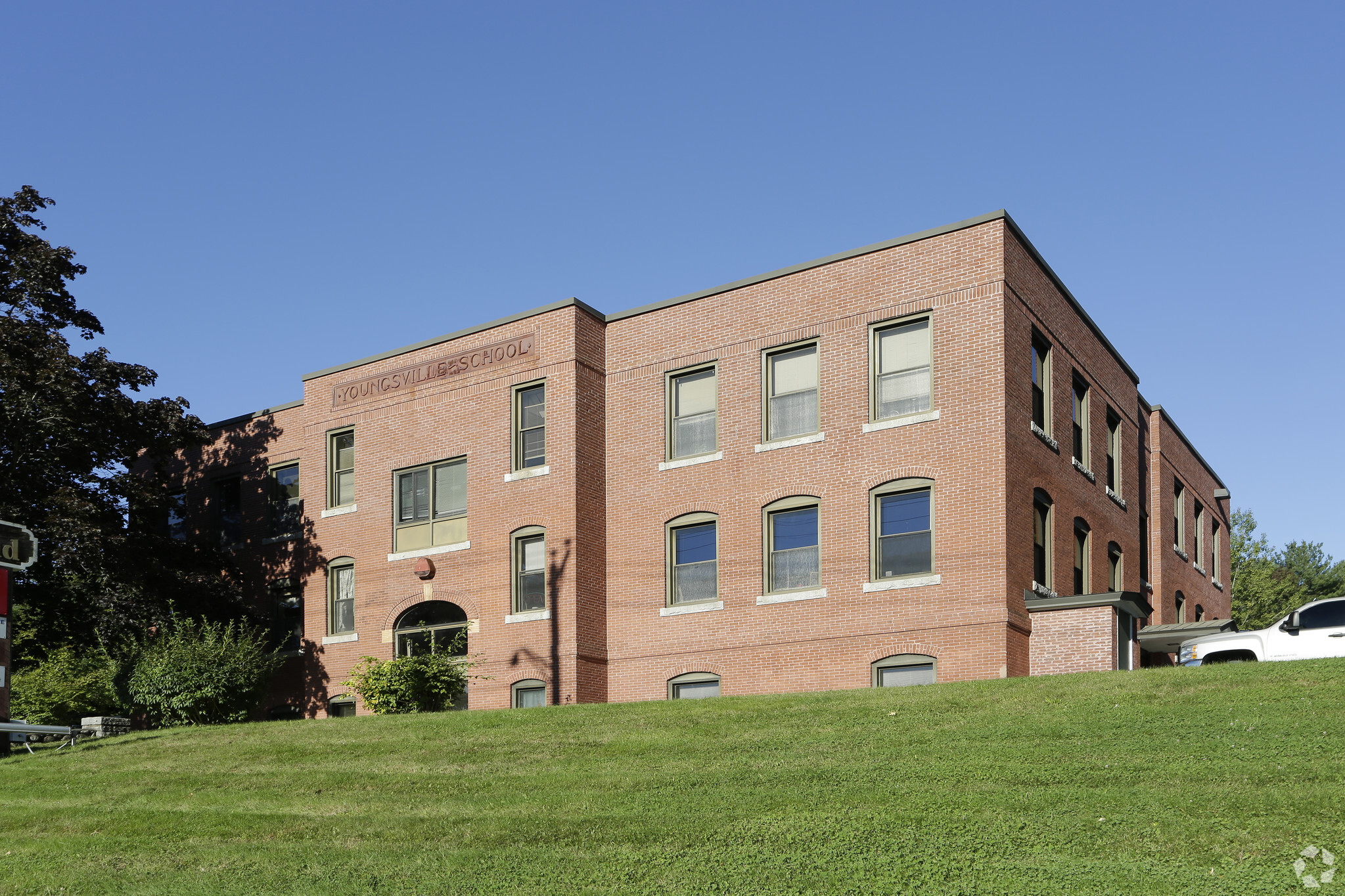 1600 Candia Rd, Manchester, NH for sale Primary Photo- Image 1 of 1