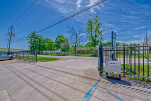 Ley Rd Industrial Warehouse - Warehouse