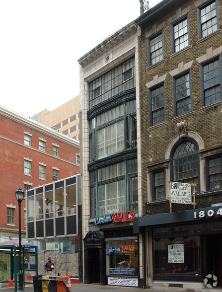 1802 Chestnut St, Philadelphia, PA for lease - Building Photo - Image 3 of 3