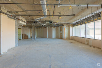 800 S Frederick Ave, Gaithersburg, MD for lease Interior Photo- Image 1 of 29