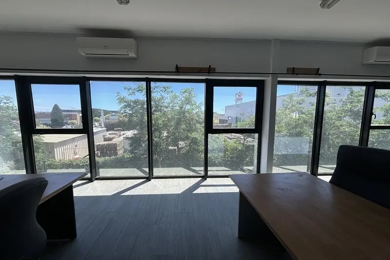 Office in Mauguio for lease - Interior Photo - Image 3 of 5