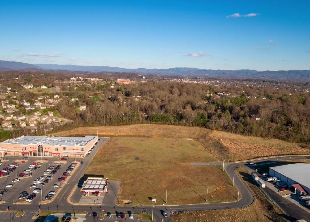 922 State Of Franklin Rd N, Johnson City, TN for sale Primary Photo- Image 1 of 4