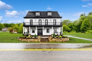 Hainesville Inn - Motel