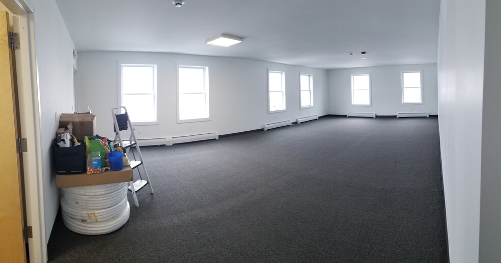144 Thadeus St, South Portland, ME for lease - Interior Photo - Image 1 of 10