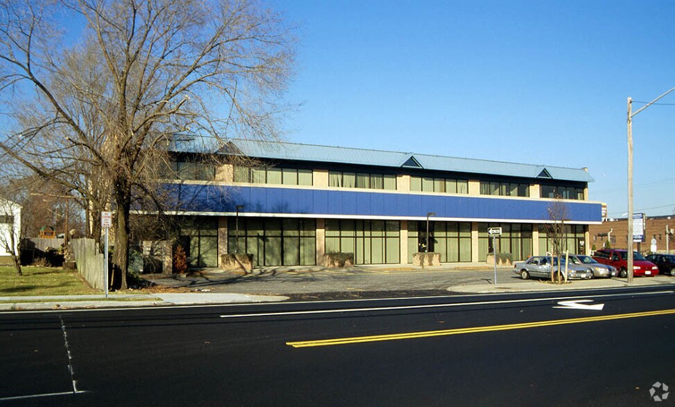 3305 Jerusalem Ave, Wantagh, NY 11793