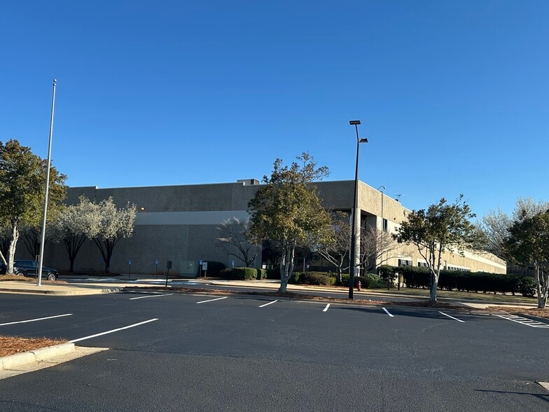 55 Liberty Industrial Pky, McDonough, GA for lease - Building Photo - Image 1 of 9