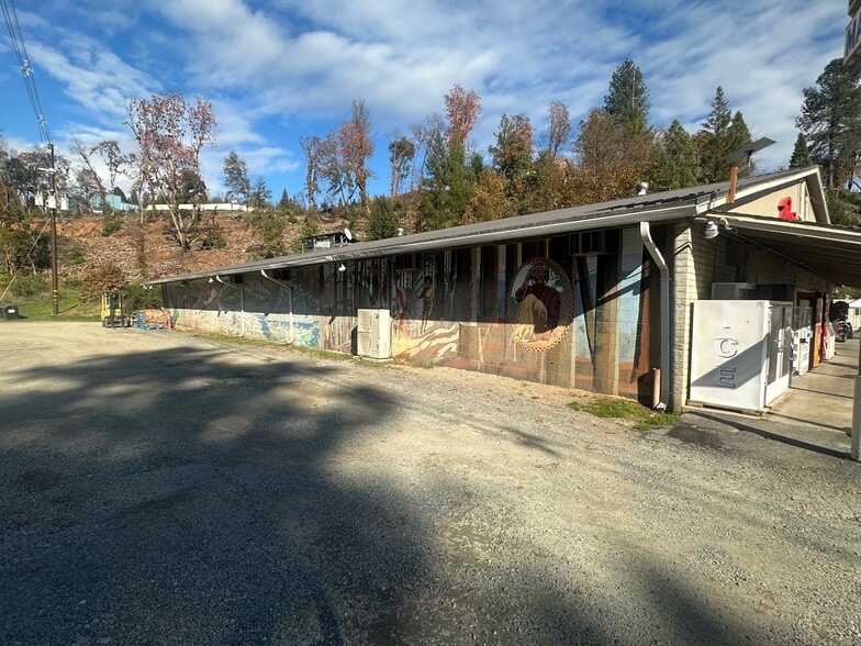 143 Davis Rd, Happy Camp, CA for sale - Building Photo - Image 3 of 31