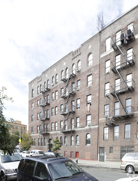 1975 Davidson Ave, Bronx, NY for lease - Building Photo - Image 3 of 5