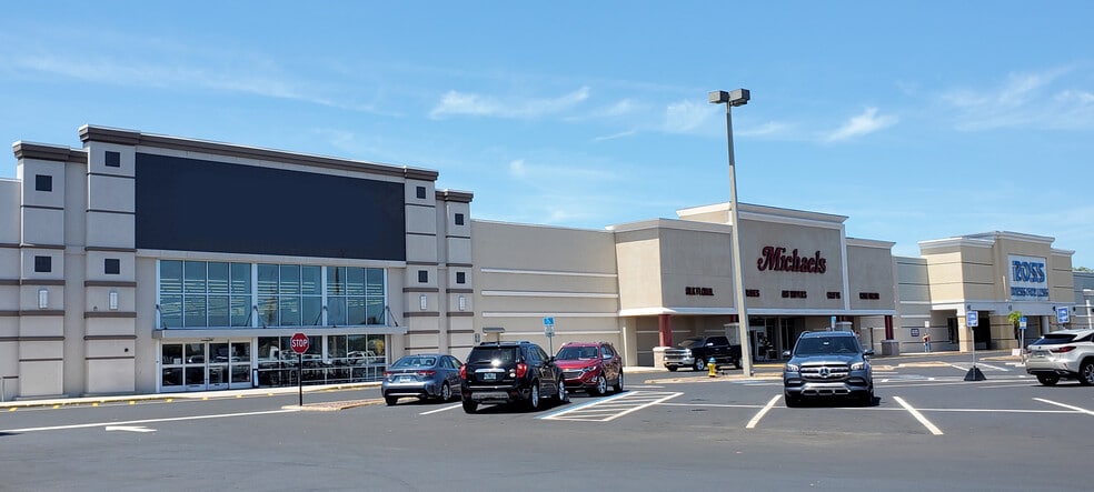 615-845 Cortez Rd W, Bradenton, FL for lease - Building Photo - Image 1 of 6