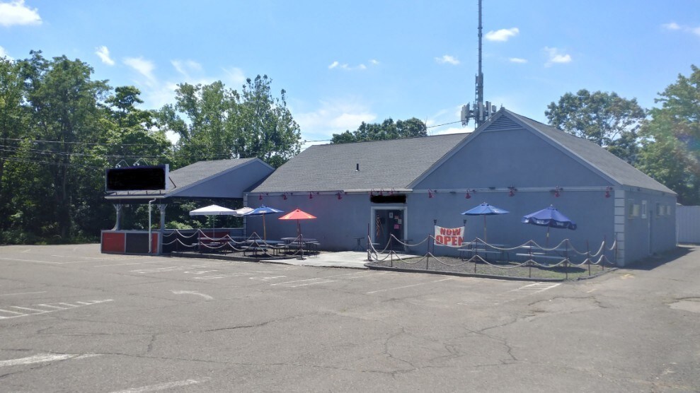 585 S Main St, Naugatuck, CT 06770