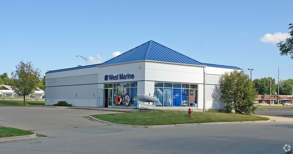 2455 W Broadway, Monona, WI for sale - Primary Photo - Image 1 of 6