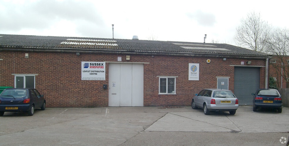 20 Partridge Green, Partridge Green for lease - Building Photo - Image 3 of 3