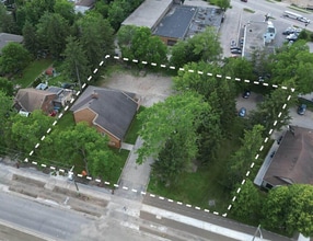 844 Frederick St, Kitchener, ON - Aerial  map view