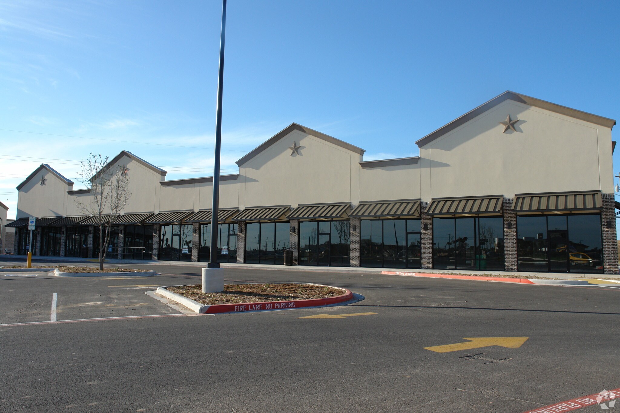 4013-4029 S Mccoll Rd, Edinburg, TX for sale Primary Photo- Image 1 of 1