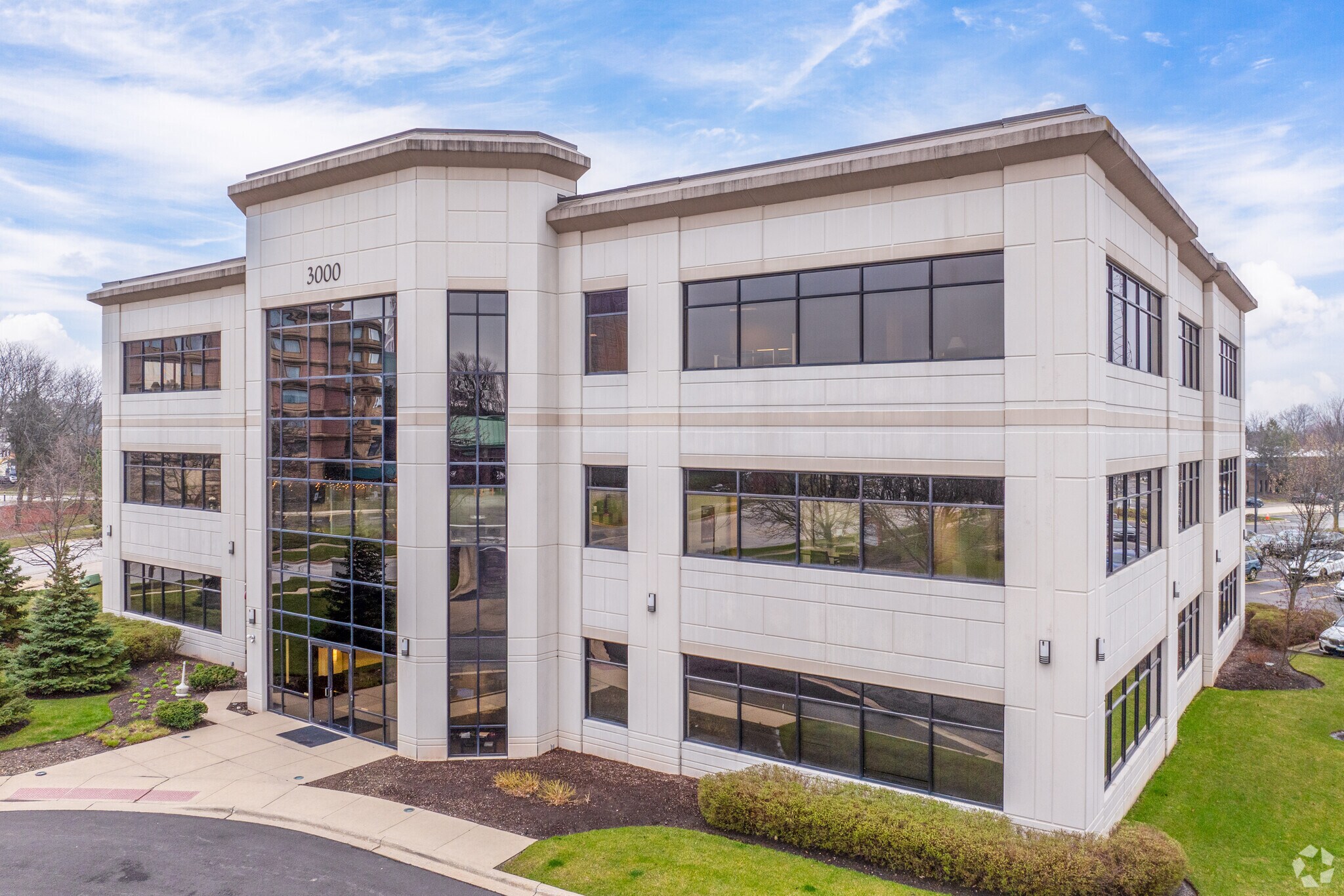 3000 Woodcreek Dr, Downers Grove, IL for lease Building Photo- Image 1 of 17