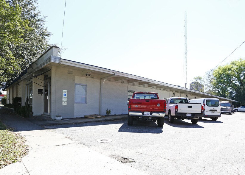 206 W Ash St, Goldsboro, NC for sale - Primary Photo - Image 1 of 1