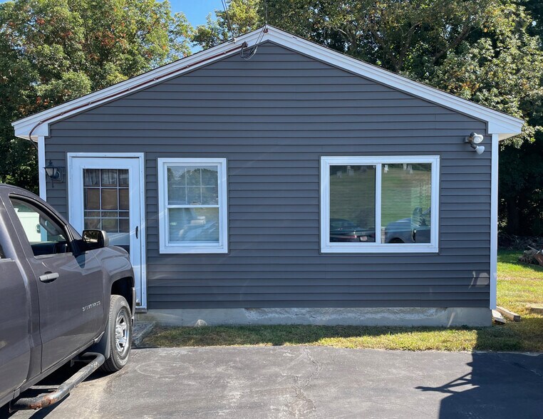 9 Farm St, Blackstone, MA 01504 Industrial for Sale