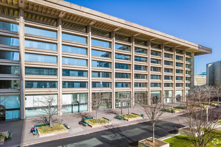 955 L'Enfant Plz SW, Washington, DC for lease - Building Photo - Image 2 of 13