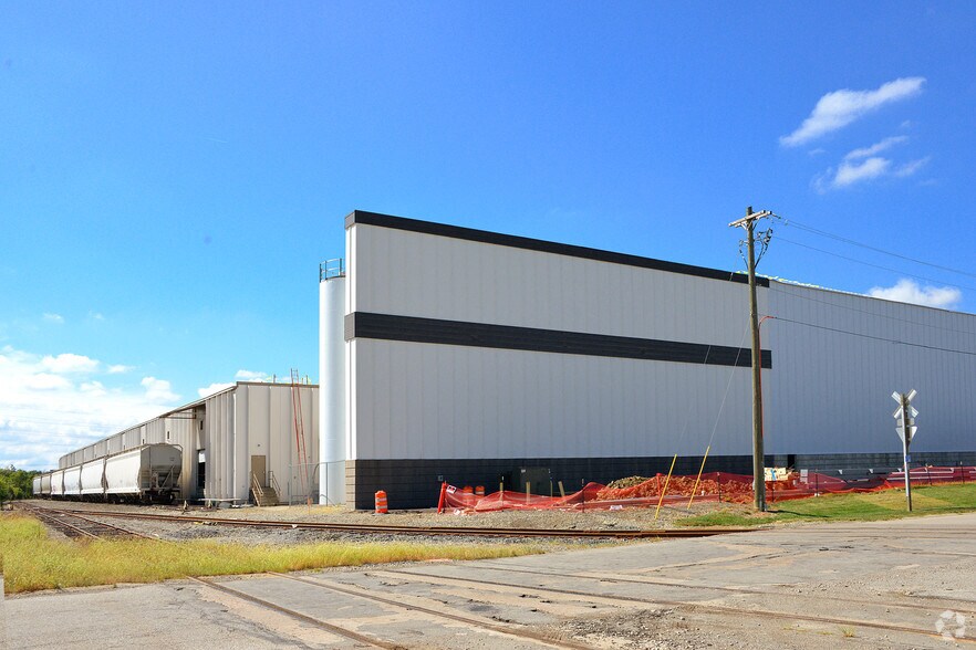 4663 Dues Dr, West Chester, OH 45246